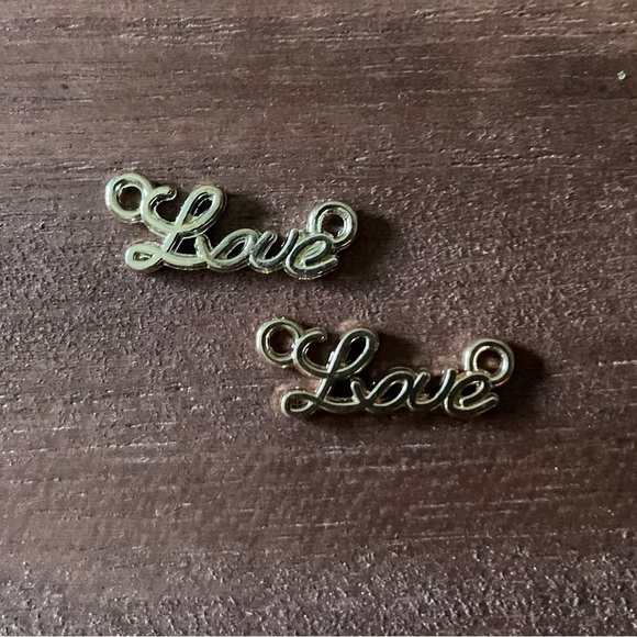 Charm Lot contains 85 charms! - Picture 3 of 14